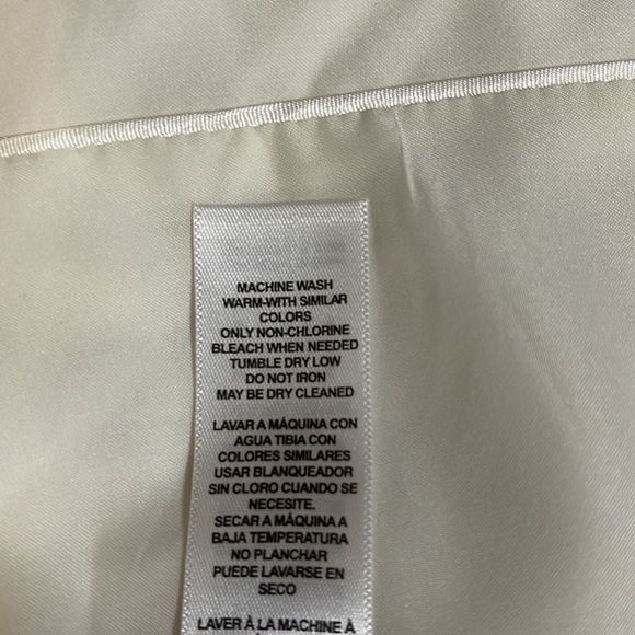 Chevron Faux Fur Vest | White House Black Market | NWT - Picture 10 of 10